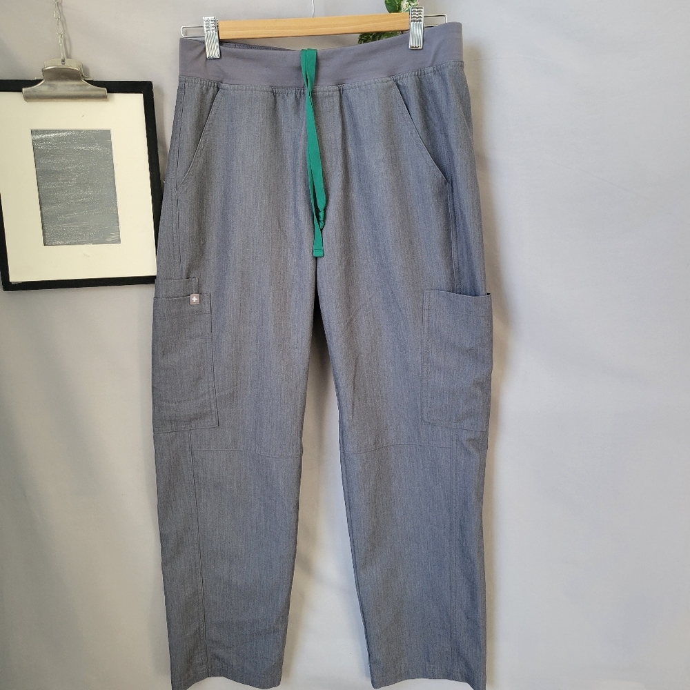 Figs Men's Axim Cargo Technical Collection Scrub Pants Gray Green S Short
